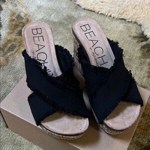 Beach by Matisse Black and Tan Wedge Sandals